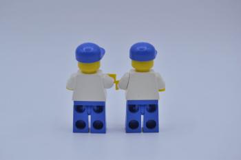Mobile Preview: LEGO 2 x Figur Minifigur Paradisa Junge trn036 mit Kappe blau