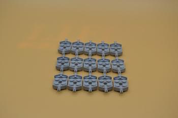 Preview: LEGO 15 x Achsplatte neuhell grau Light Bluish Gray Plate 2x2 Reinforced 6157