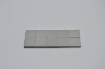 Preview: LEGO 10 x Kachel Fliese althell grau Light Gray Tile 2x2 without Groove 3068a