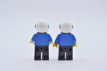 Preview: LEGO 2 x Figur Minifigur zip026 Classic Town Jacke blau aus Set 1974
