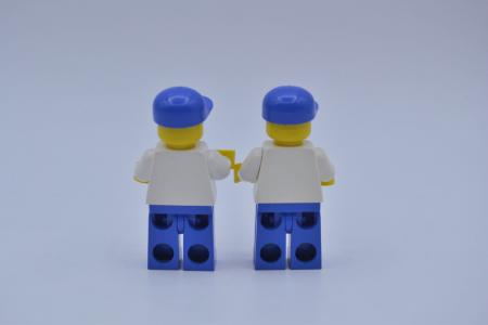 LEGO 2 x Figur Minifigur Paradisa Junge trn036 mit Kappe blau