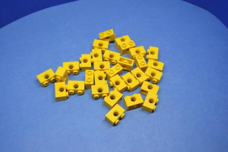 LEGO 30 x Lochstein Lochbalken gelb Yellow Technic Brick 1x2 with Hole 3700