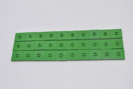 LEGO 30 x Fliese Noppe grÃ¼n Green Plate Modified 2x2 with Groove 1 Stud 87580