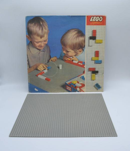 LEGO System Basisplatte 50x50 Noppen mit HÃ¼lle 799 grey gray vintage baseplate