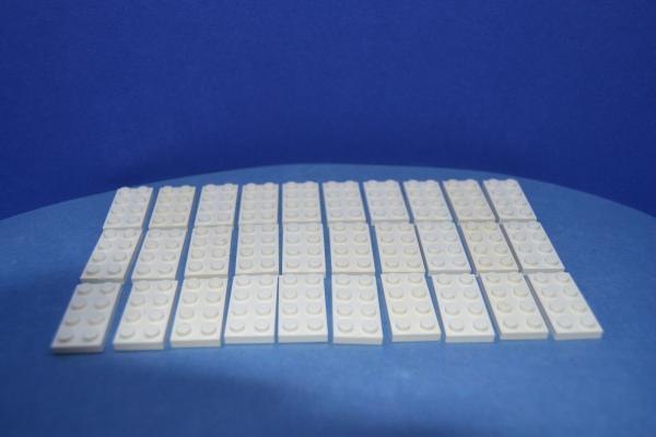 LEGO 30 x Basisplatte Bauplatte weiÃŸ White Basic Plate 2x4 3020