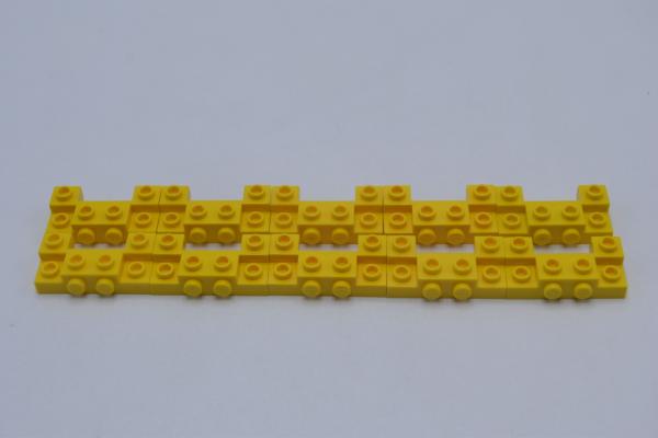 LEGO 10 x KotflÃ¼gel gelb Yellow Brick 2x4-1x4 with 2 Recessed Studs 52038