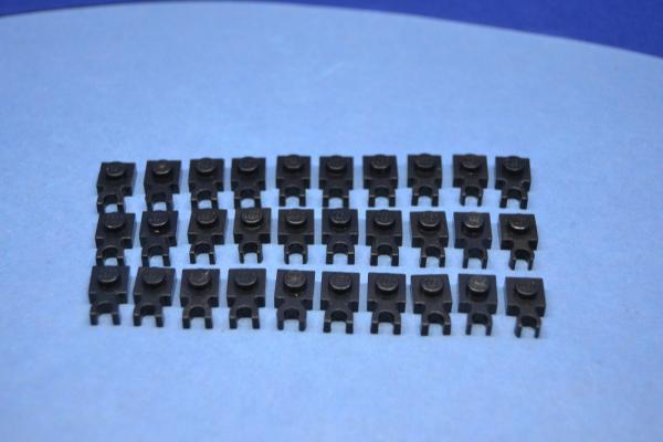 LEGO 30 x Halter schwarz Black Plate Modified 1x1 with Clip Vertical 4085