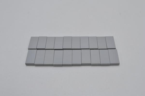 LEGO 30 x Fliesen neuhell grau Light Bluish Gray Tile 1x2 with Groove 3069b